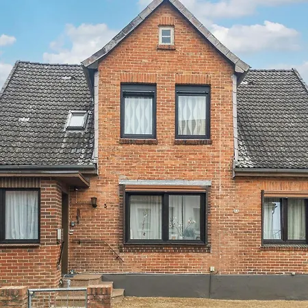 Stunning In Elbe Apartment