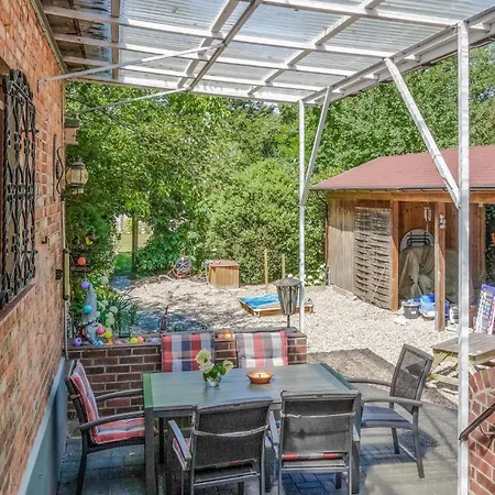 Stunning In Elbe Apartment